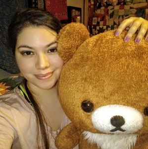 Meet your Posher, Naomi